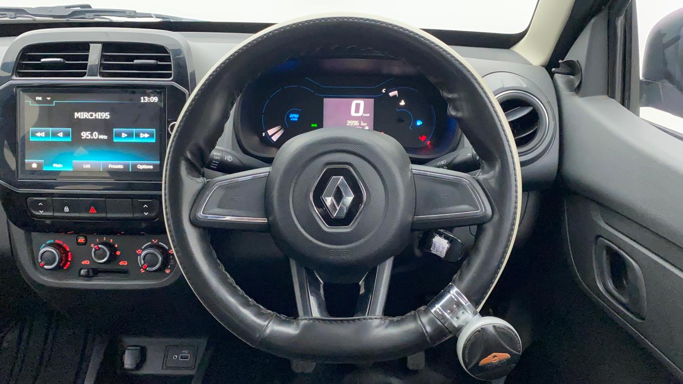 2020 Renault Kwid RXT 0.8, Petrol, Manual, 39,961 km, Steering Wheel Close Up