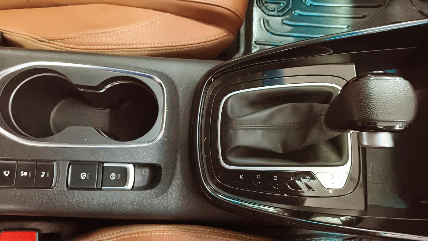 2021 MG HECTOR PLUS SHARP 1.5 PETROL TURBO CVT 6-STR, Petrol, Automatic, 68,381 km, Gear Lever