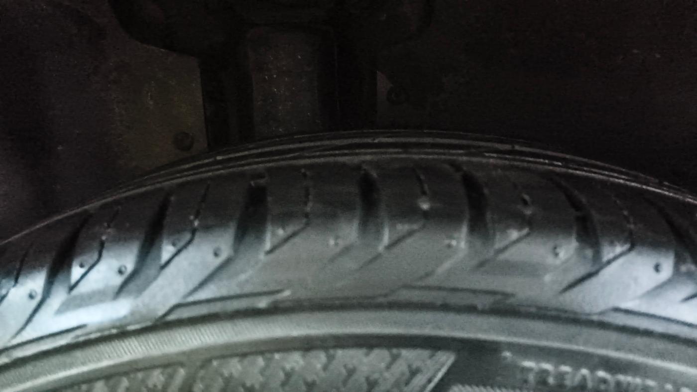 2021 MG HECTOR PLUS SHARP 1.5 PETROL TURBO CVT 6-STR, Petrol, Automatic, 68,381 km, Right Rear Tyre Tread