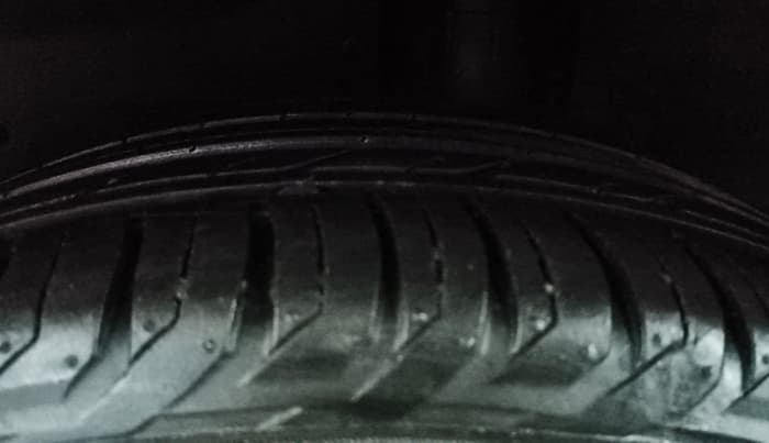 2021 MG HECTOR PLUS SHARP 1.5 PETROL TURBO CVT 6-STR, Petrol, Automatic, 68,381 km, Left Rear Tyre Tread