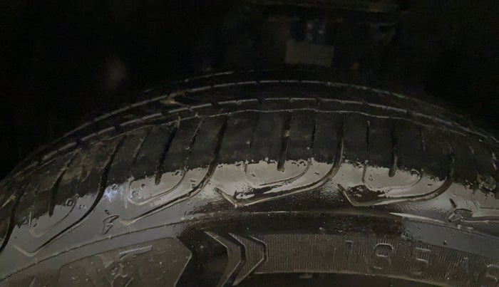 2022 Tata ALTROZ XZA PLUS, Petrol, Automatic, 14,740 km, Left Front Tyre Tread