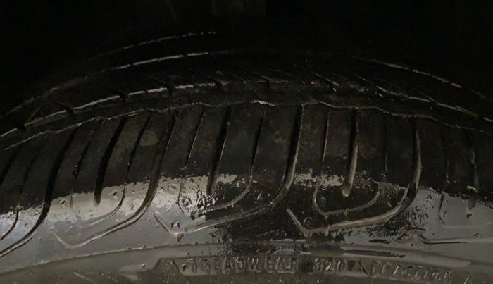 2022 Tata ALTROZ XZA PLUS, Petrol, Automatic, 14,740 km, Right Front Tyre Tread