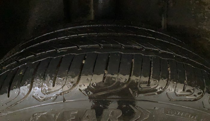 2022 Tata ALTROZ XZA PLUS, Petrol, Automatic, 14,740 km, Right Rear Tyre Tread