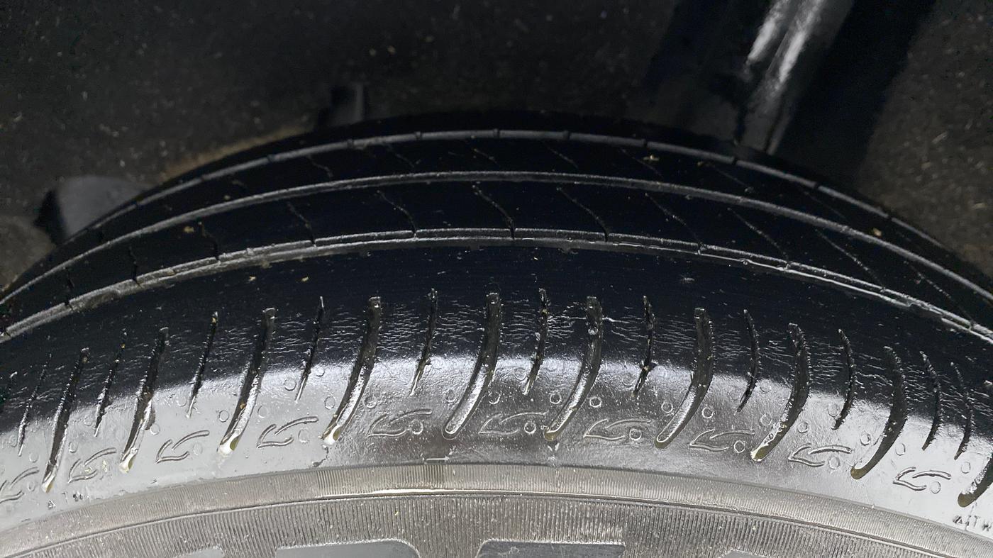 2020 Maruti Baleno DELTA PETROL 1.2, Petrol, Manual, 54,743 km, Left Rear Tyre Tread