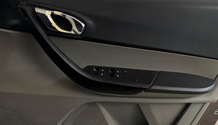 2016 Tata Tiago XZ PETROL, Petrol, Manual, 51,184 km, Driver Side Door Panels Control