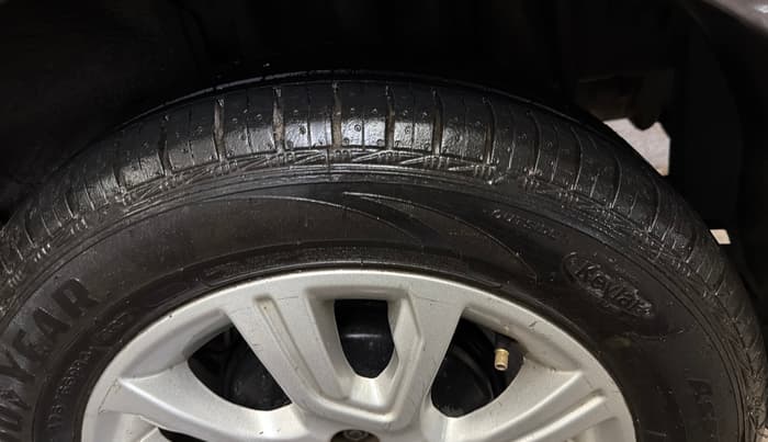 2016 Tata Tiago XZ PETROL, Petrol, Manual, 51,184 km, Left Rear Tyre Tread