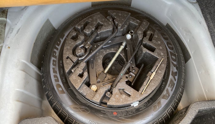 2019 Skoda Rapid STYLE 1.6 MPI AT, Petrol, Automatic, 82,335 km, Spare Tyre