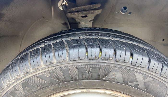 2013 Maruti Wagon R 1.0 LXI, Petrol, Manual, 97,872 km, Right Front Tyre Tread
