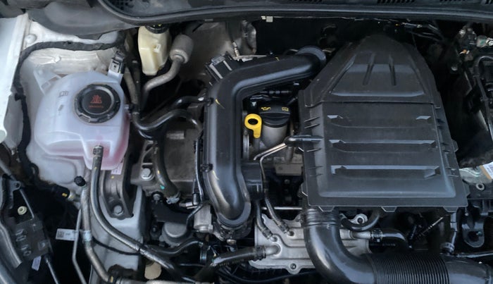 2023 Skoda SLAVIA STYLE 1.0L TSI MT, Petrol, Manual, 27,635 km, Engine View - Right