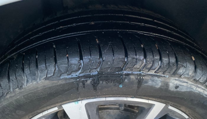 2023 Skoda SLAVIA STYLE 1.0L TSI MT, Petrol, Manual, 27,635 km, Right Rear Tyre Tread