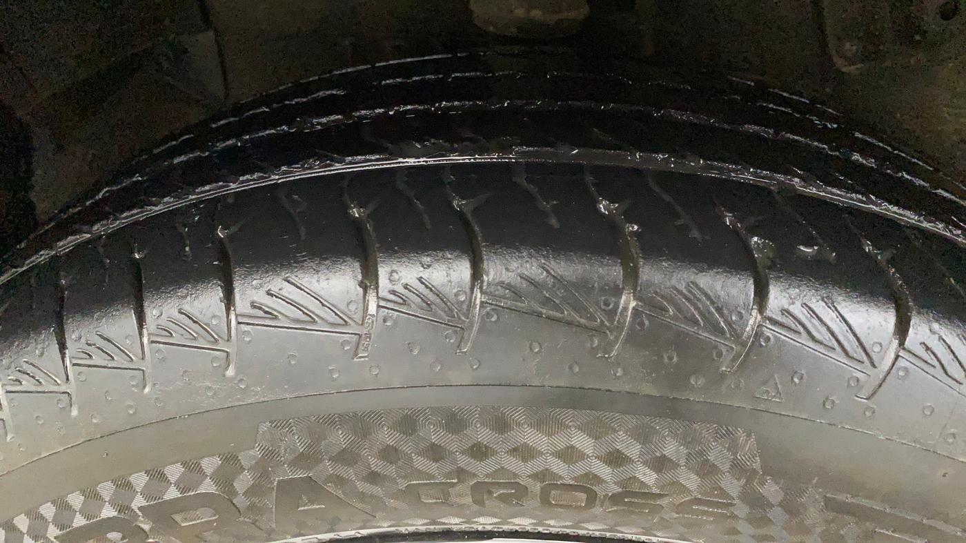 2019 Tata NEXON XM PETROL, Petrol, Manual, 49,635 km, Right Rear Tyre Tread