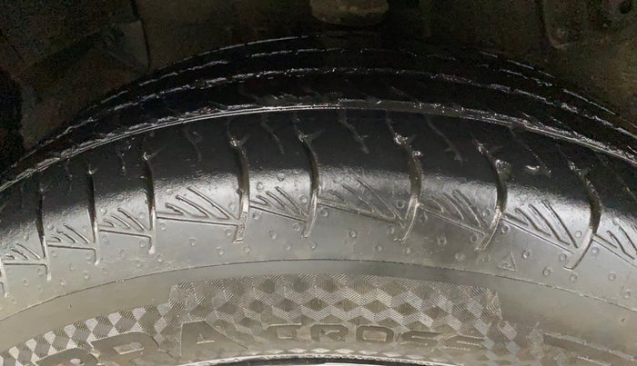 2019 Tata NEXON XM PETROL, Petrol, Manual, 49,510 km, Right Rear Tyre Tread