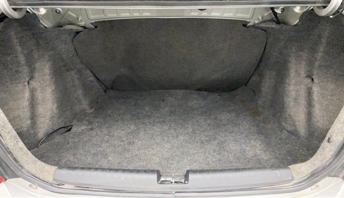 2016 Honda Amaze 1.2 EMT I VTEC, Petrol, Manual, 27,845 km, Boot Inside