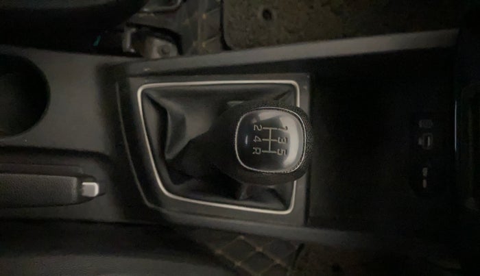 2018 Hyundai Elite i20 MAGNA EXECUTIVE 1.2, Petrol, Manual, 24,500 km, Gear Lever