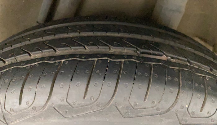 2012 Honda City 1.5L I-VTEC V MT, Petrol, Manual, 33,799 km, Left Rear Tyre Tread
