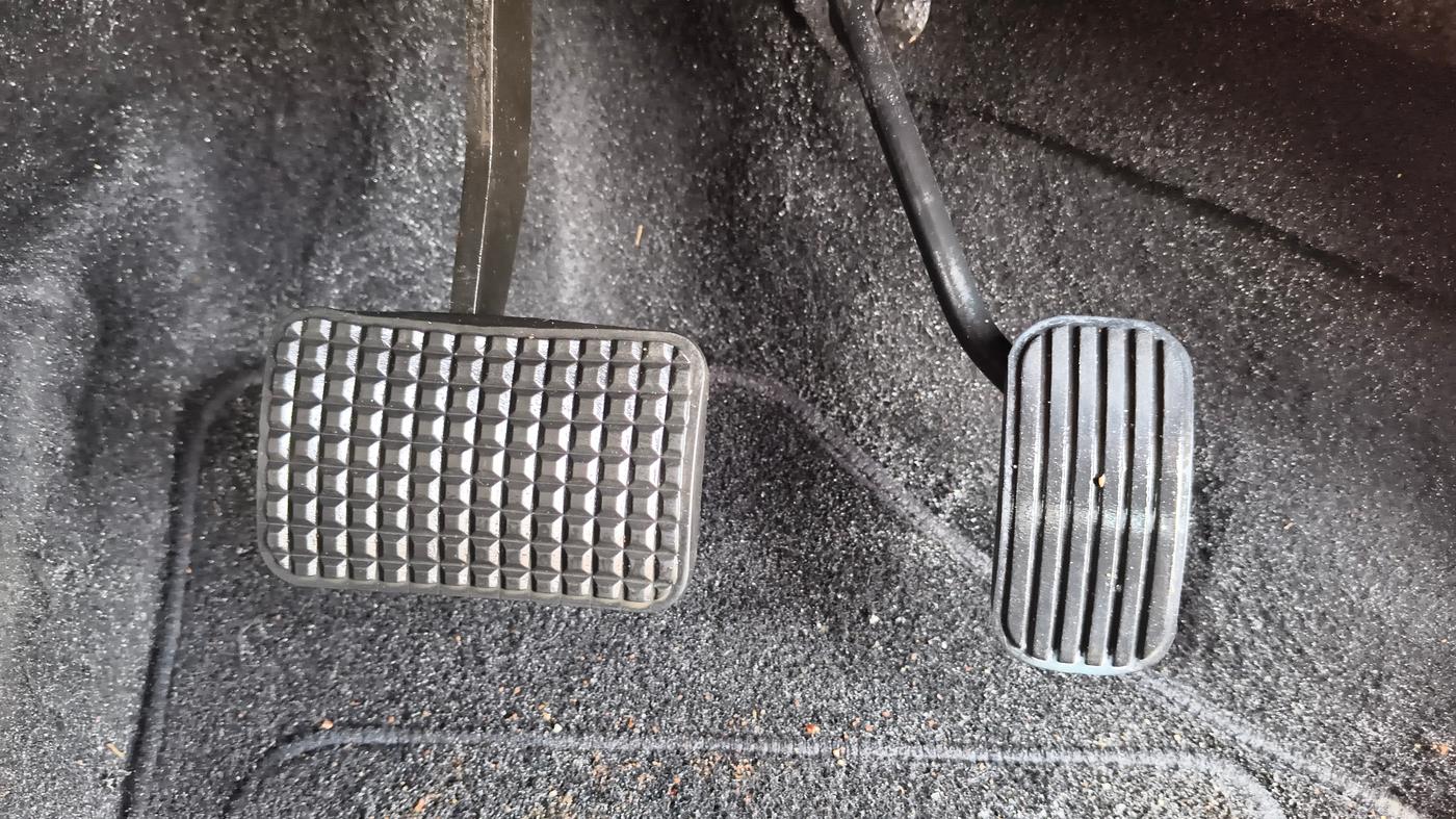 2018 Tata Tiago XZA PETROL, Petrol, Automatic, 8,096 km, Pedals