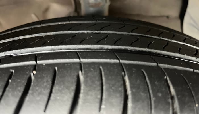 2021 Hyundai AURA SX PLUS 1.2 AMT, Petrol, Automatic, 47,258 km, Right Front Tyre Tread
