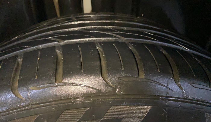 2022 Skoda KUSHAQ STYLE 1.0L TSI AT, Petrol, Automatic, 19,005 km, Right Rear Tyre Tread