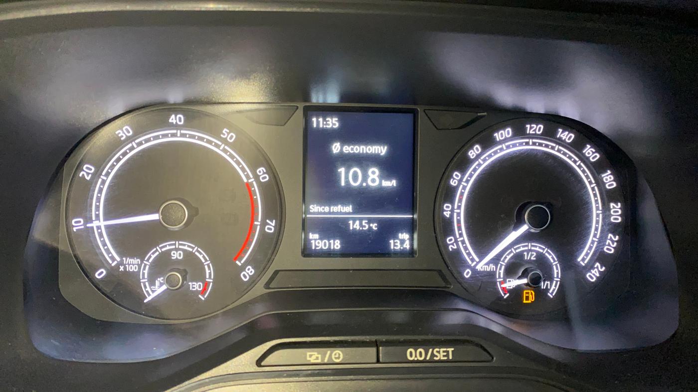 2022 Skoda KUSHAQ STYLE 1.0L TSI MT, Petrol, Manual, 19,059 km, Odometer Image