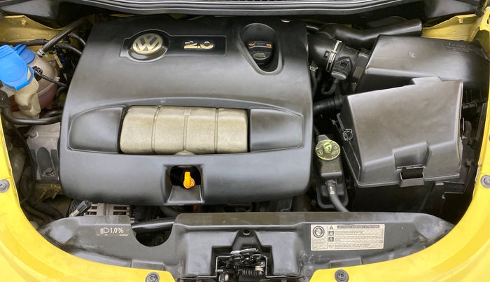 2010 Volkswagen Beetle 2.0 AT, Petrol, Automatic, 13,268 km, Open Bonet