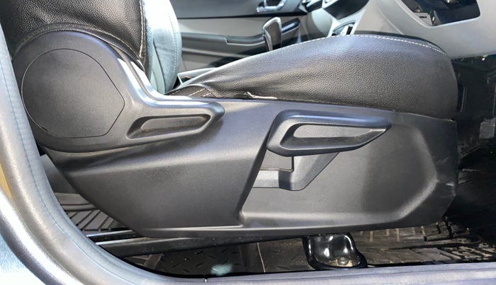 2021 Tata Tiago XZA PLUS PETROL, Petrol, Automatic, 12,837 km, Driver Side Adjustment Panel