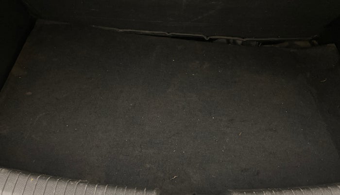 2018 Hyundai Grand i10 MAGNA 1.2 KAPPA VTVT, Petrol, Manual, 84,142 km, Boot Inside