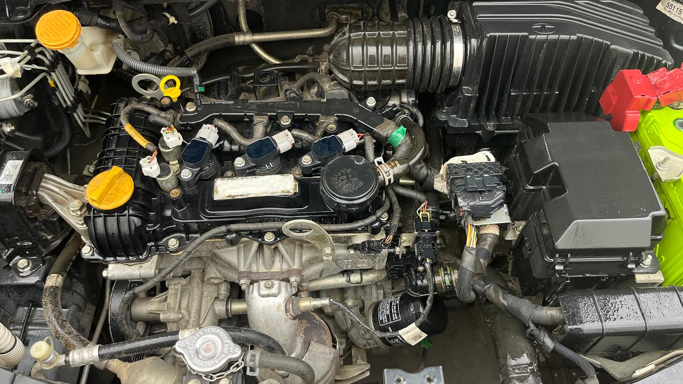2020 Tata ALTROZ XT PETROL, Petrol, Manual, 45,038 km, Engine View