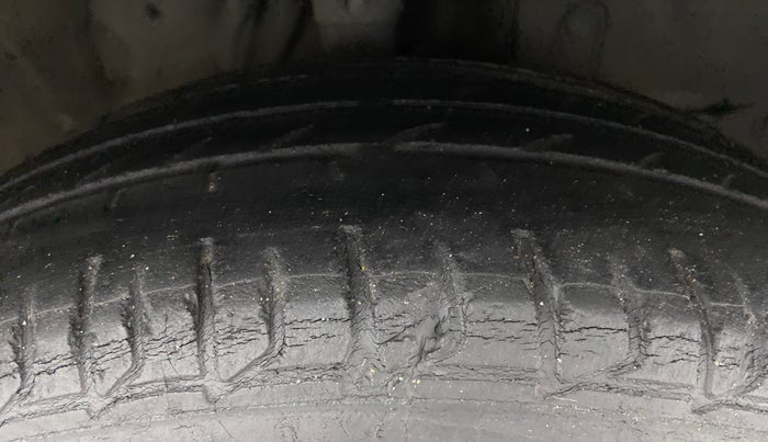2017 Honda City VX CVT PETROL, Petrol, Automatic, 67,735 km, Right Front Tyre Tread