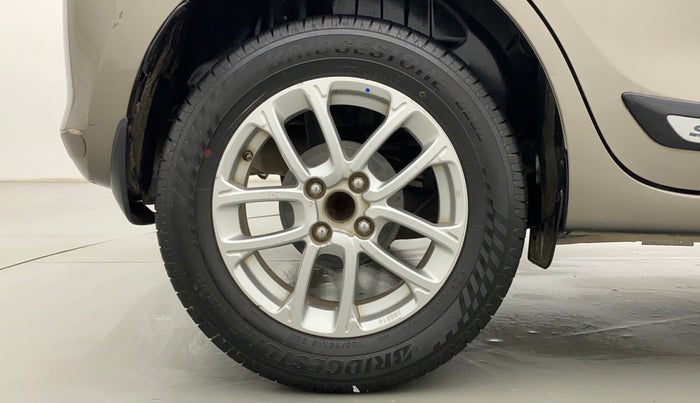 2018 Maruti Swift ZXI, Petrol, Manual, 55,919 km, Right Rear Wheel