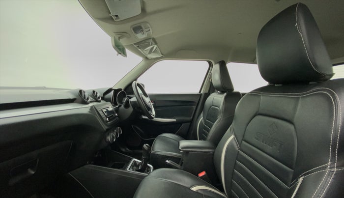 2018 Maruti Swift ZXI, Petrol, Manual, 55,919 km, Right Side Front Door Cabin