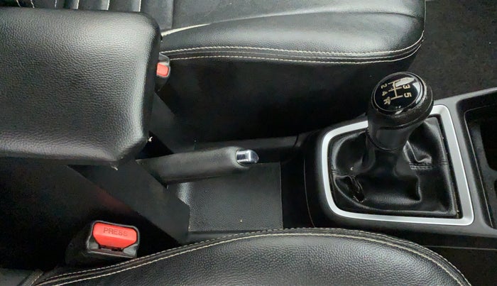 2018 Maruti Swift ZXI, Petrol, Manual, 55,919 km, Gear Lever