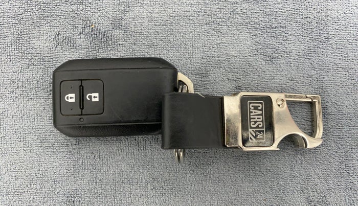 2018 Maruti Swift ZXI, Petrol, Manual, 55,919 km, Key Close Up