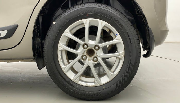 2018 Maruti Swift ZXI, Petrol, Manual, 55,919 km, Left Rear Wheel
