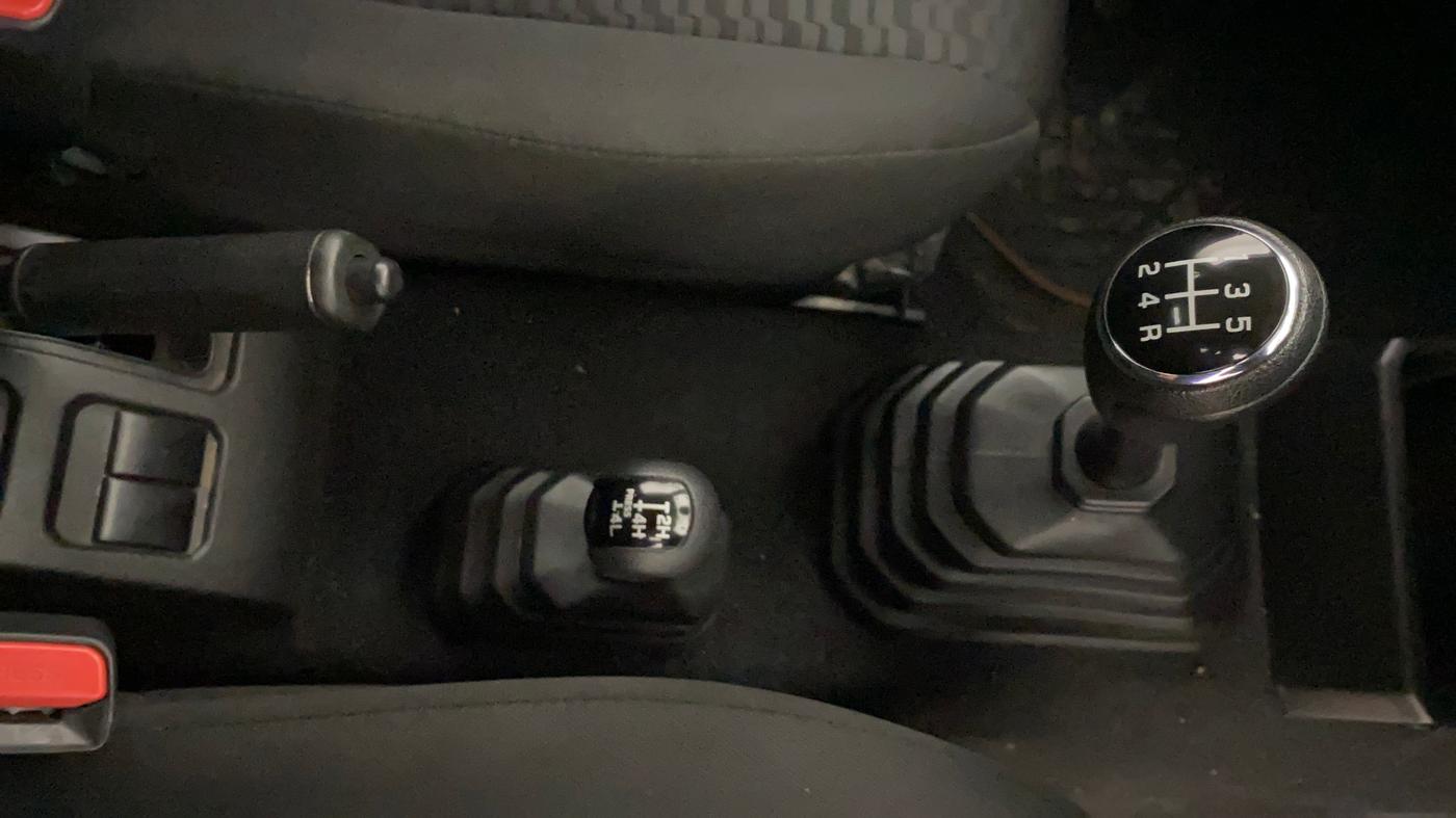 2023 Maruti JIMNY ALPHA ALL GRIP PRO MT, Petrol, Manual, 20,695 km, Gear Lever