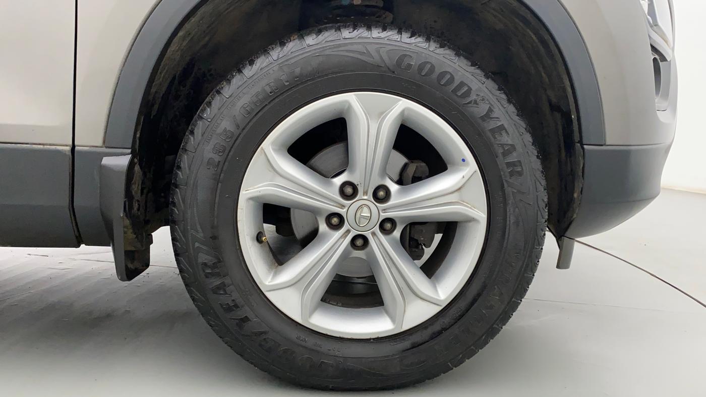 2019 Tata Harrier XZ 2.0L Kryotec, Diesel, Manual, 39,250 km, Right Front Wheel