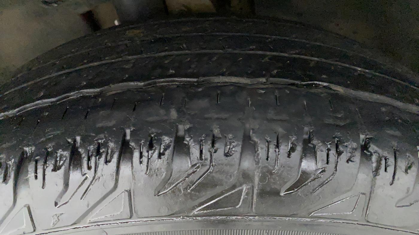 2019 Tata Harrier XZ 2.0L Kryotec, Diesel, Manual, 39,250 km, Left Front Tyre Tread