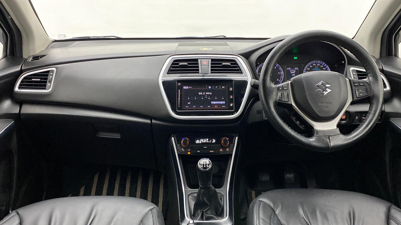 2017 Maruti S Cross ZETA SHVS, Diesel, Manual, 58,439 km, Dashboard