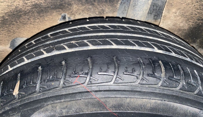 2017 Maruti Baleno DELTA PETROL 1.2, Petrol, Manual, 57,452 km, Left Rear Tyre Tread