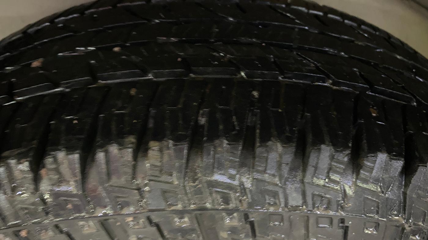 2021 Mahindra Bolero B4, Diesel, Manual, 69,497 km, Right Rear Tyre Tread