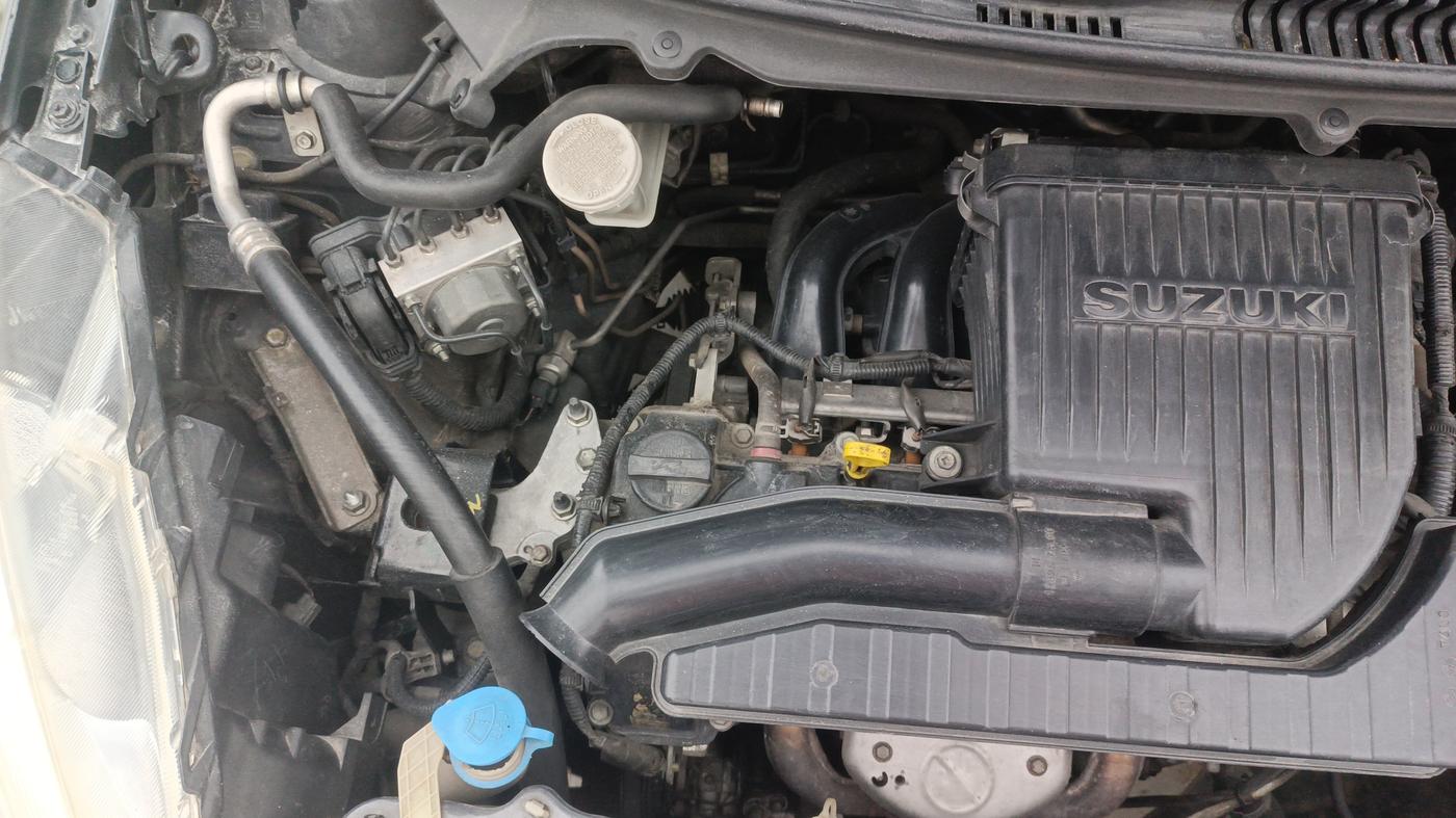 2017 Maruti Ertiga ZXI, Petrol, Manual, 1,20,904 km, Engine View - Right