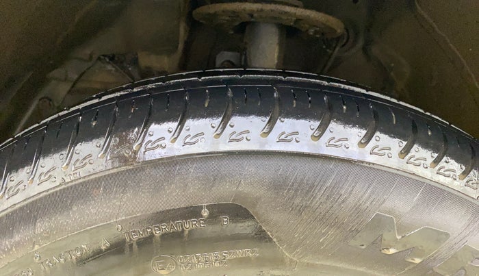 2024 Maruti Swift VXi (O), Petrol, Manual, 7,947 km, Left Front Tyre Tread