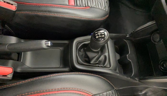 2024 Maruti Swift VXi (O), Petrol, Manual, 7,947 km, Gear Lever