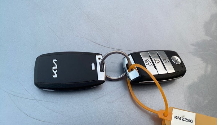 2021 KIA SONET HTX 1.0 IMT, Petrol, Manual, 18,338 km, Key Close Up