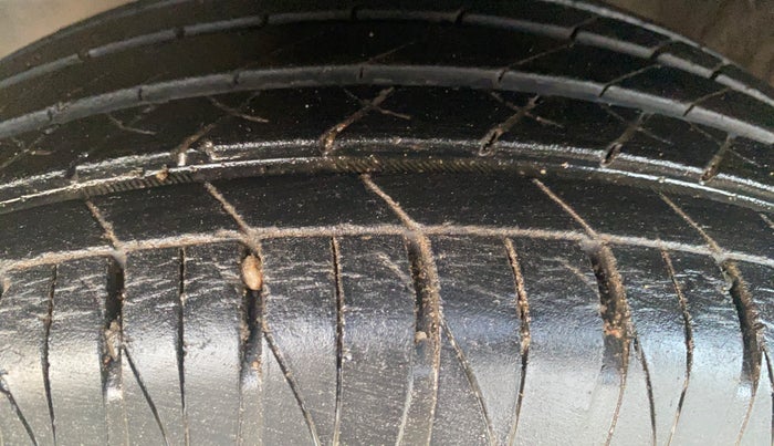 2021 KIA SONET HTX 1.0 IMT, Petrol, Manual, 18,338 km, Left Front Tyre Tread