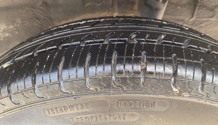 2018 Renault Kwid RXT 1.0 (O), Petrol, Manual, 64,394 km, Left Rear Tyre Tread