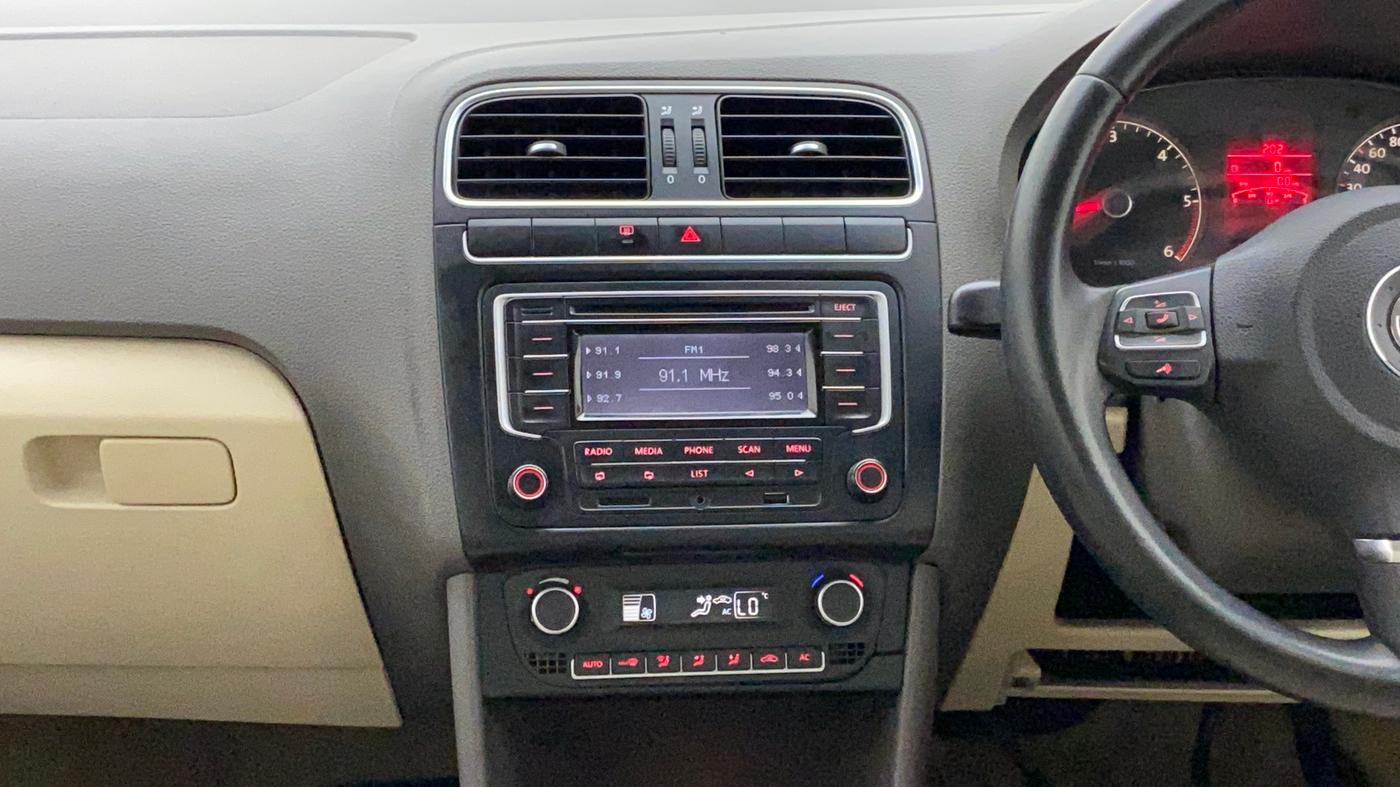 2014 Volkswagen Vento HIGHLINE DIESEL 1.6, Diesel, Manual, 83,566 km, Air Conditioner