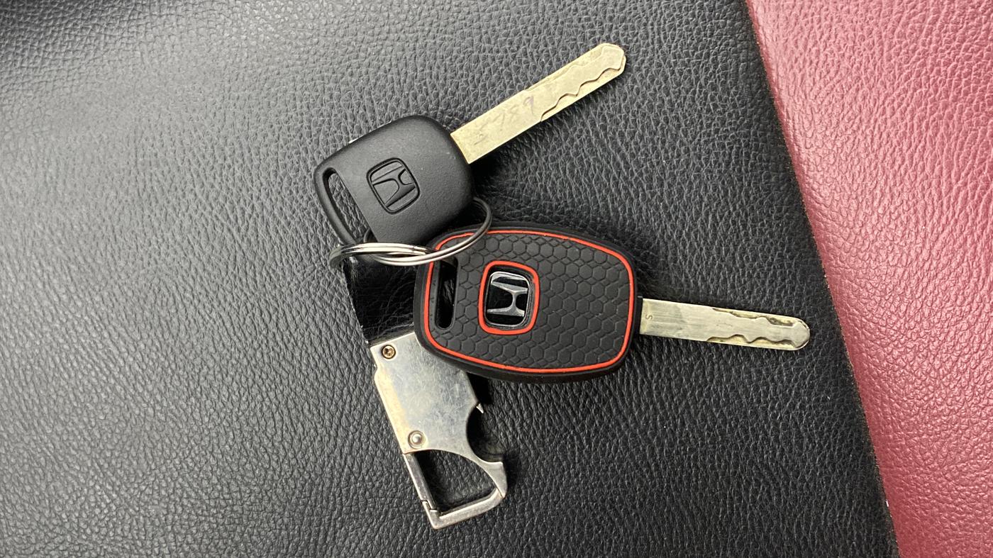 2016 Honda BR-V 1.5L I- DTEC S, Diesel, Manual, 93,082 km, Key Close Up