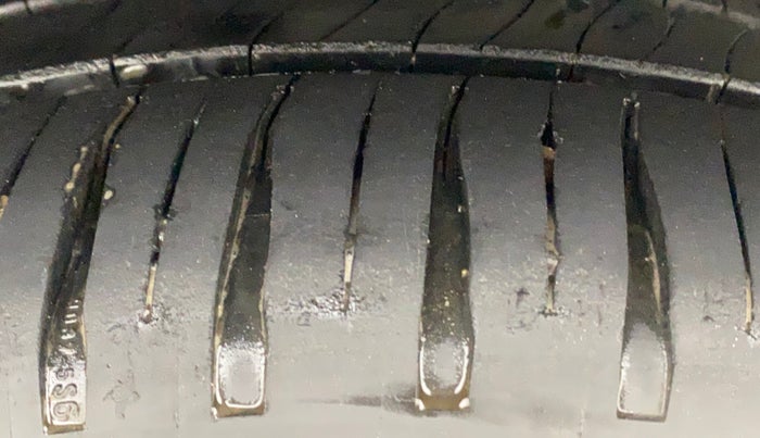 2018 Maruti Dzire ZXI, Petrol, Manual, 53,661 km, Right Rear Tyre Tread