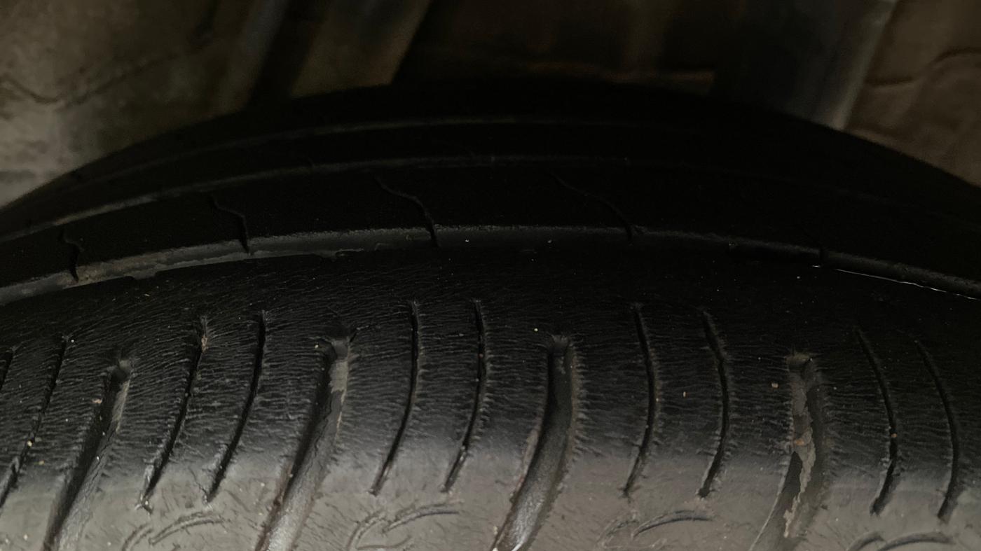 2017 Honda WR-V 1.5L I-DTEC S MT, Diesel, Manual, 1,48,868 km, Left Rear Tyre Tread