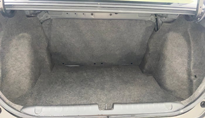 2023 Honda Amaze 1.2L I-VTEC VX CVT, Petrol, Automatic, 32,279 km, Boot Inside